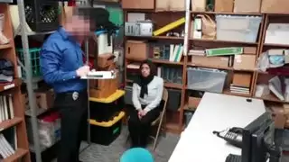 شرطي ينيك مراهقات