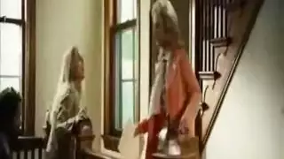 احتفال جنسي للأشقاء: الشقراء تتعرض للضرب من أخيها في فيلم رعب