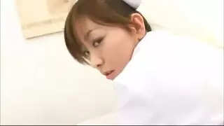 فتاة صينية مثيرة تعرض مهبلها وتقذف بنفسها