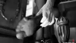 مؤخرة آسيوية مملوءة بالسائل المنوي