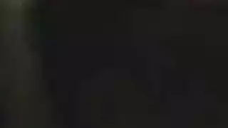 اختراق مزدوج عرقي: قضيب أسود يملأ فرجين أبيض وأسود