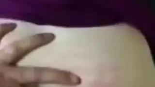 فتاة مصرية محجبة تأخذه شرجياً بقوة مقطع مسرب