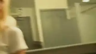 تعذيب الزوج نائب الرئيس المغطاة