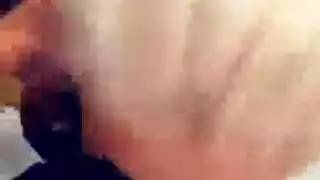 بمشاركة قضيب غليظ، ترضيان نيكوليت وتشيري رجلاً شهوانيًا يشاهدهما