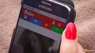 علاقة ثلاثية في الفصل: المعلم يهيمن على طالبين