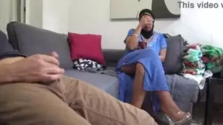 مشهد إباحي: استمناء الابن غير الشرعي المكثف وطلقة السائل المنوي