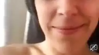 اختراق شرجي ومهبلي مزدوج لفتاة طويلة ونحيفة ترتدي نظارات