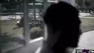 فيديو سكس حائز على جائزة 2018: تلميذة عاهرة تمارس الجنس مع زملائها بطرق متعددة