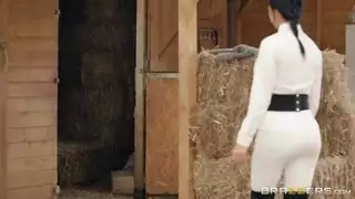 أنبوب هاردكور مجاني: عراقية تأخذ زب ضخم